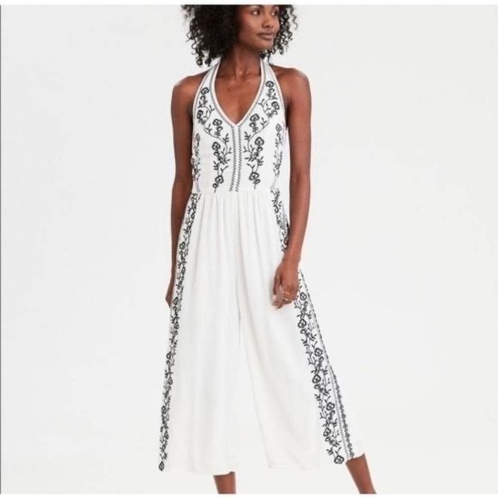 AMERICAN EAGLE halter top jumpsuit